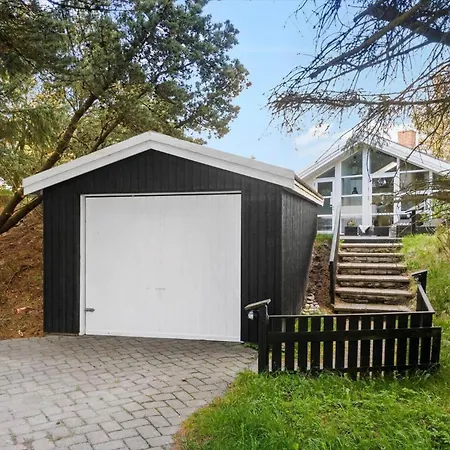 Semesterbostad 6600-hvide-sande-bjerregaardsvej-128 *